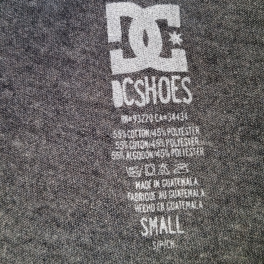 DC brand T - Picture 2 of 2